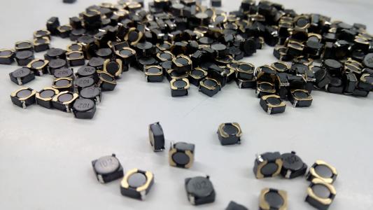 簡述大功率電感的作用與特點